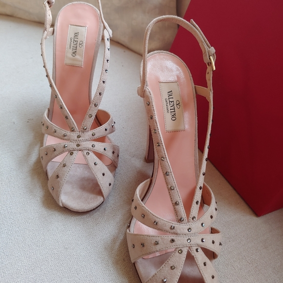 💎Valentino💎 Crystal Embellished Suede Sandals - Picture 5 of 11